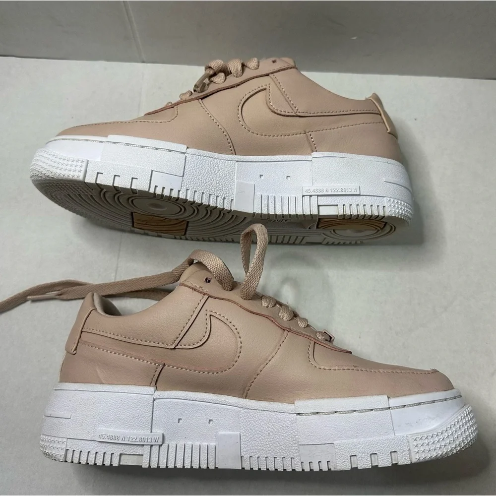 Nike Women's Air Force 1 Pixel “Particle Beige” Platform 5 size 5.5